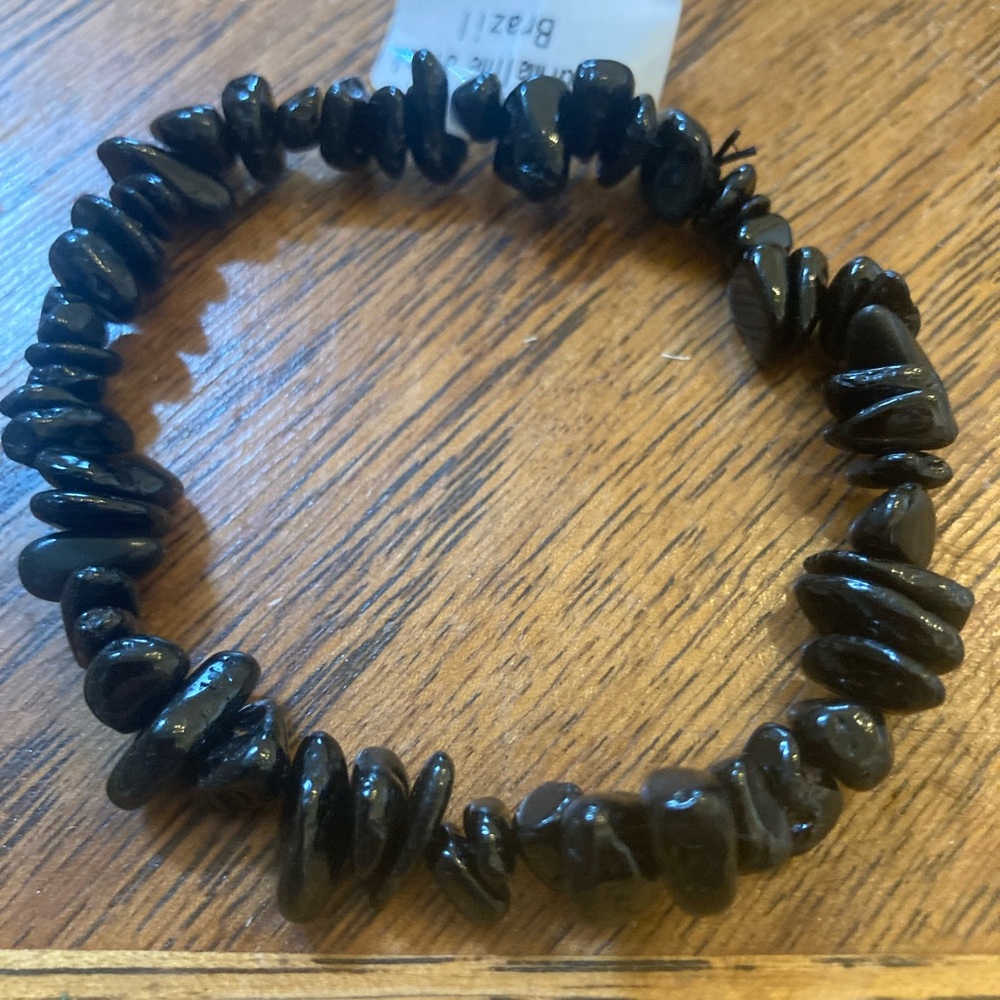 Black tourmaline 7” stretch chip bracelet